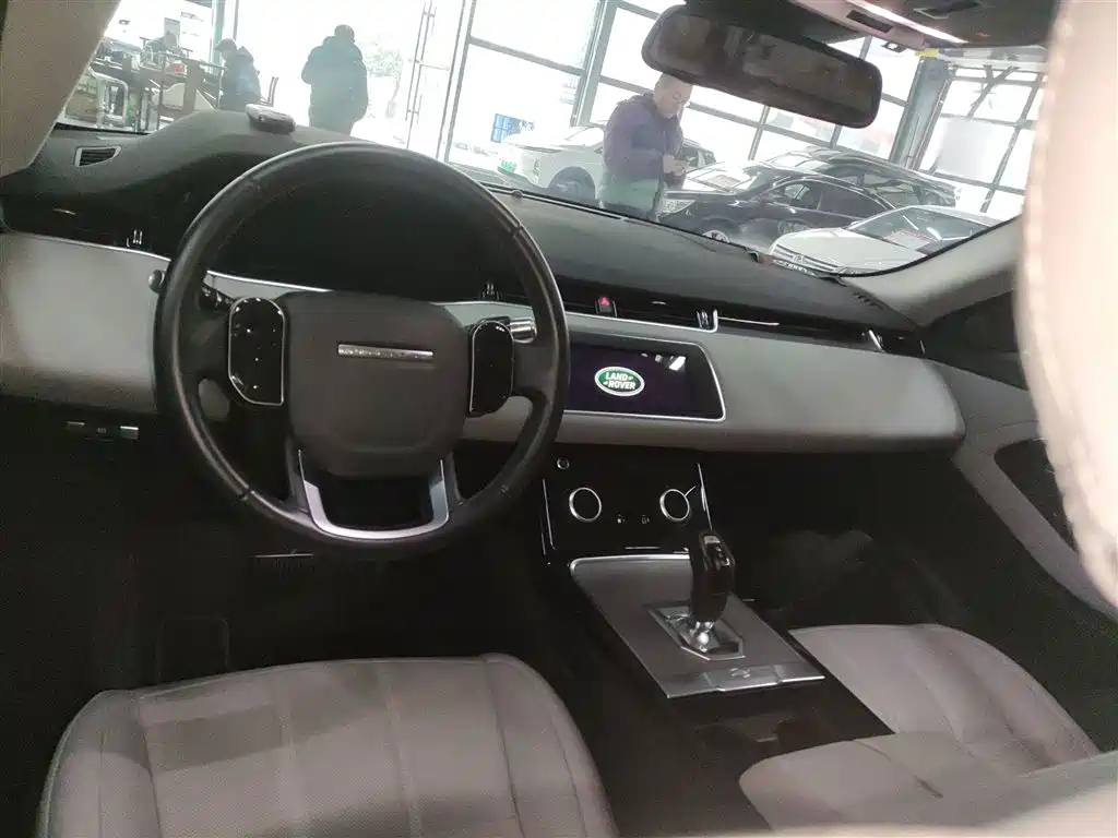 Land Rover Evoque 2020 — фото 10