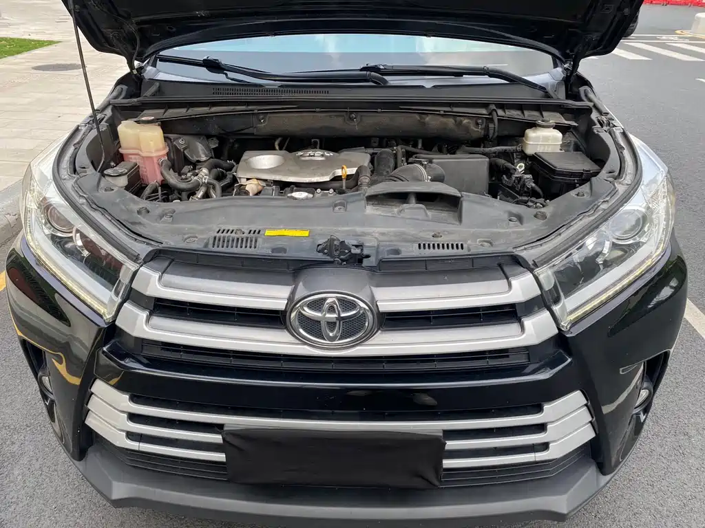 Toyota Highlander 2018 — фото 23