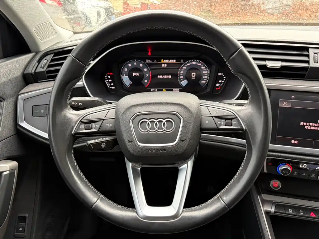 Audi Q3 2022 — фото 12