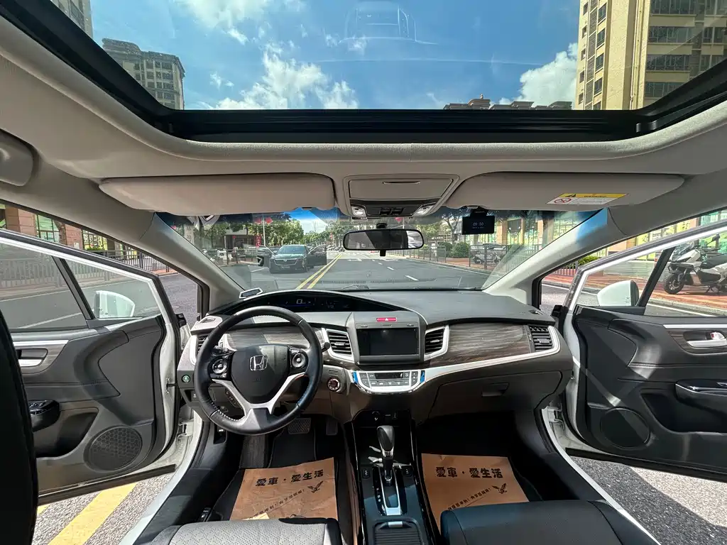 Honda Jade 2017 — фото 14
