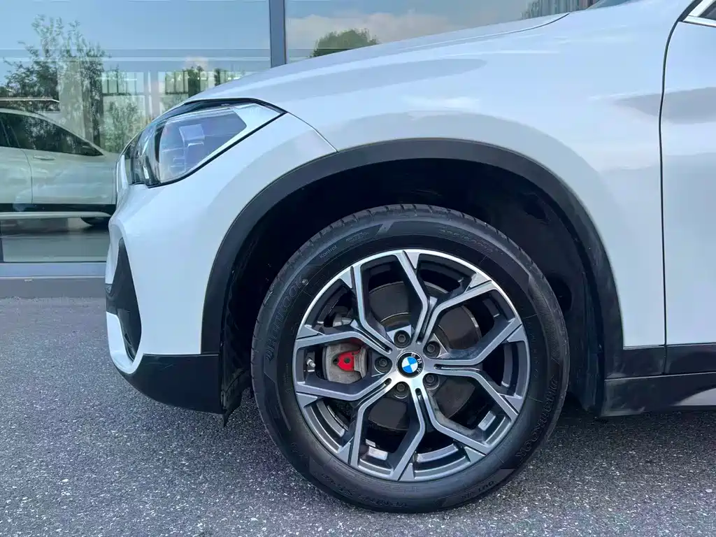 BMW X1 2021 — фото 6