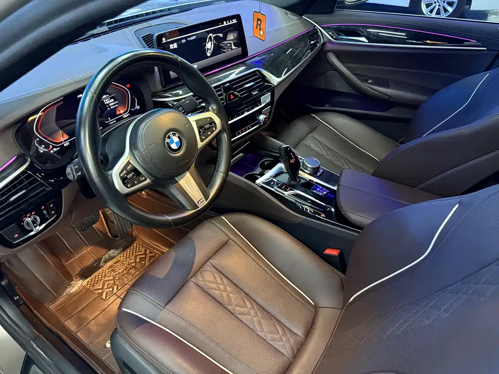 BMW 5 Series 2021
