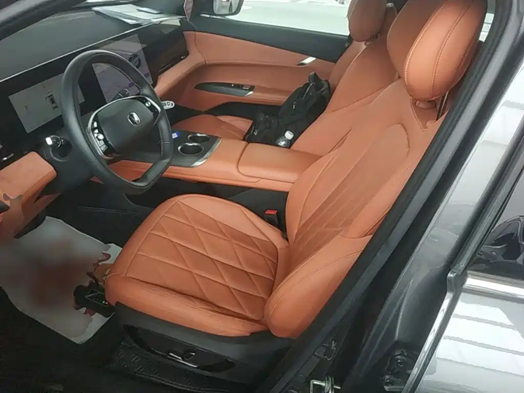 Changan CS75PLUS 2024 — фото 15