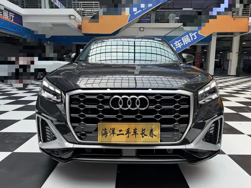 Audi Q2L 2022