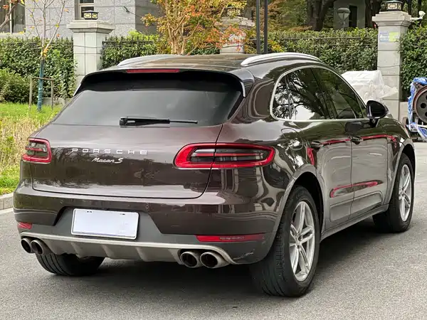 Porsche Macan 2015