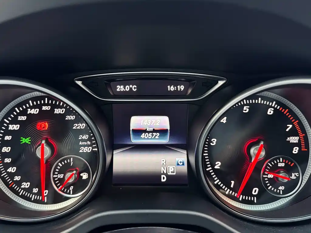 Mercedes-Benz GLA 2019 — фото 23