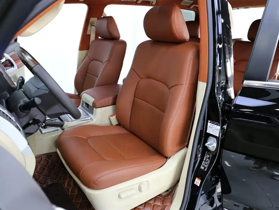 Toyota Land Cruiser 2017 — фото 7