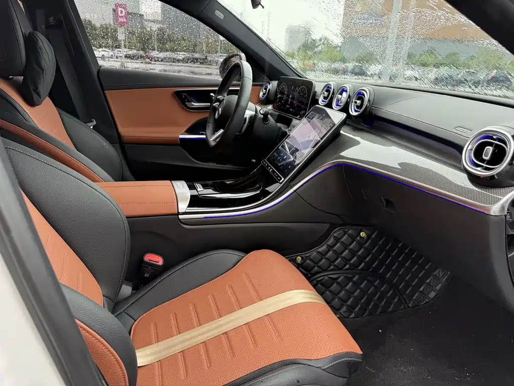Mercedes-Benz C-Class 2023 — фото 11