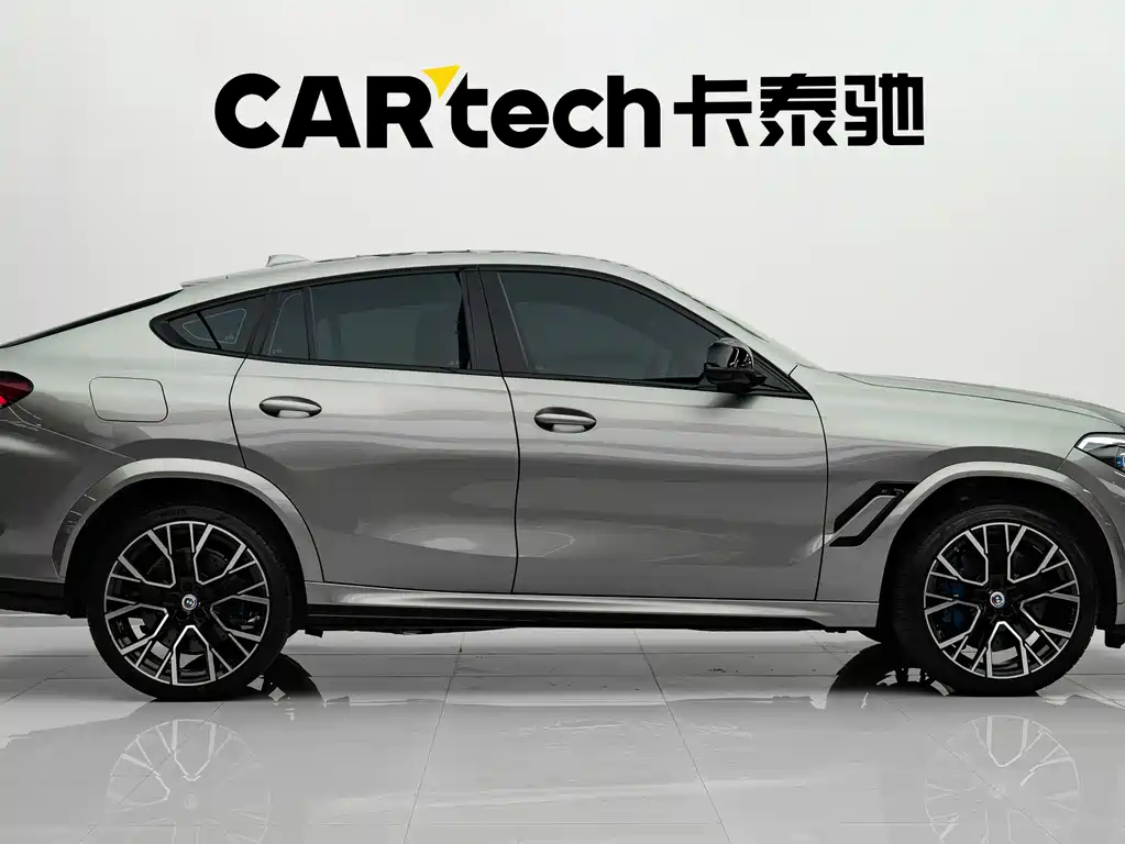 BMW X6 M 2022 — фото 8