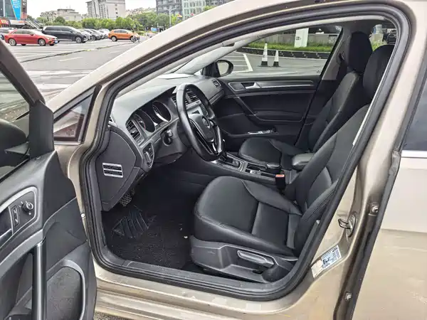 Volkswagen Golf 2014