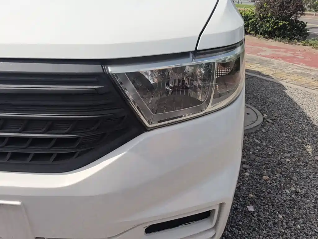Wuling Hongguang V 2021 — фото 24