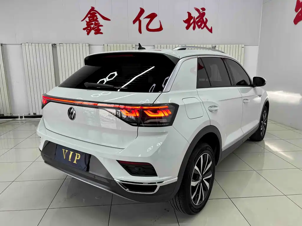 Volkswagen T-Roc 2023