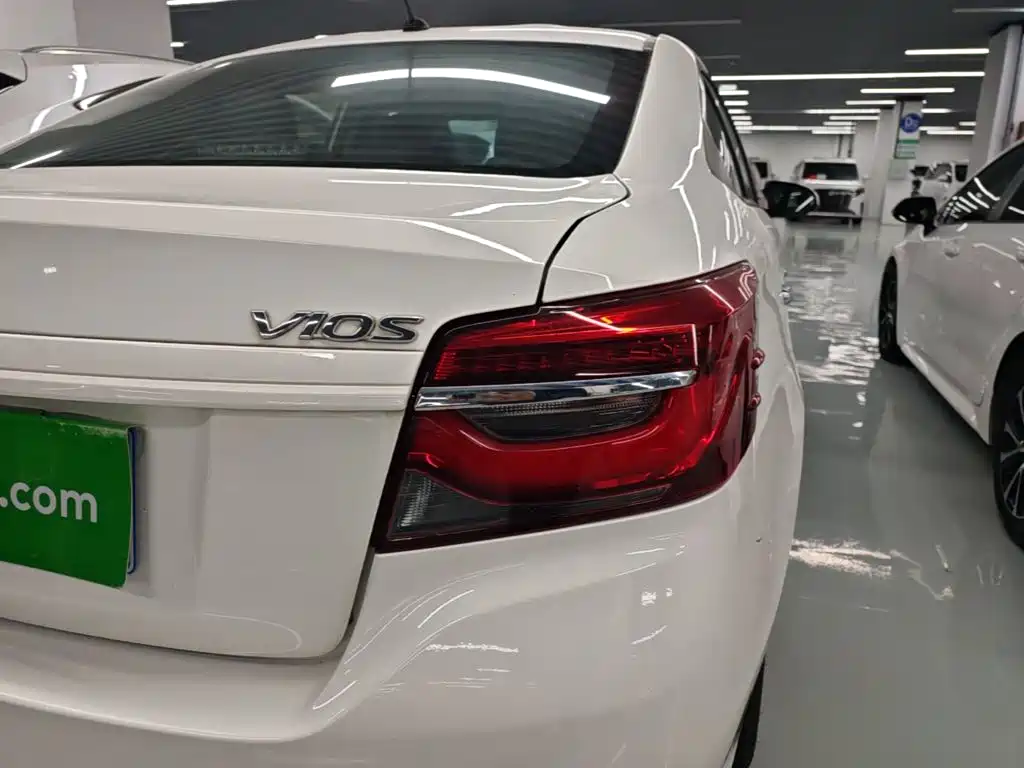 Toyota Vios 2023 — фото 8