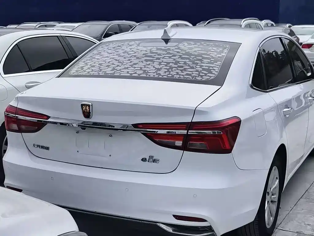 Roewe i6 New Energy 2018 — фото 4