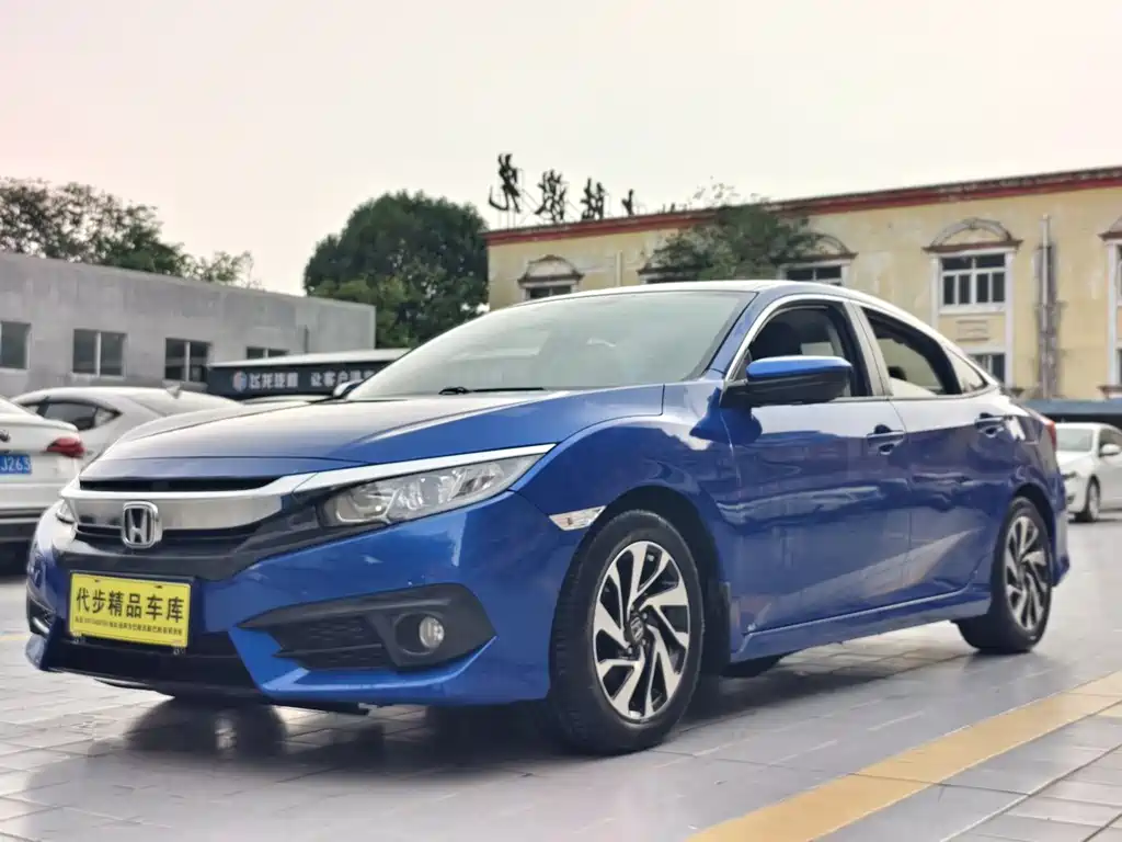 Honda Civic 2019 — фото 1