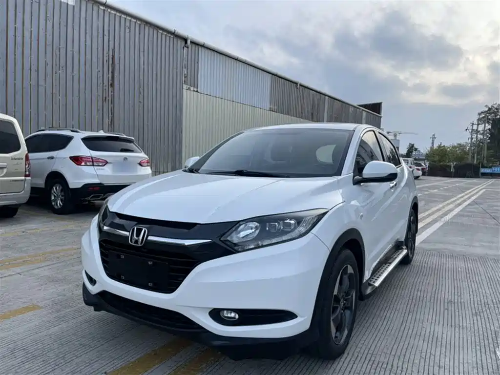 Honda Vezel 2018 — фото 1