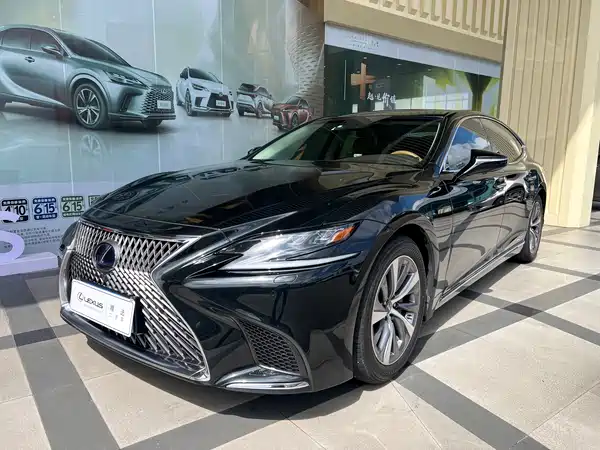 Lexus LS 2019