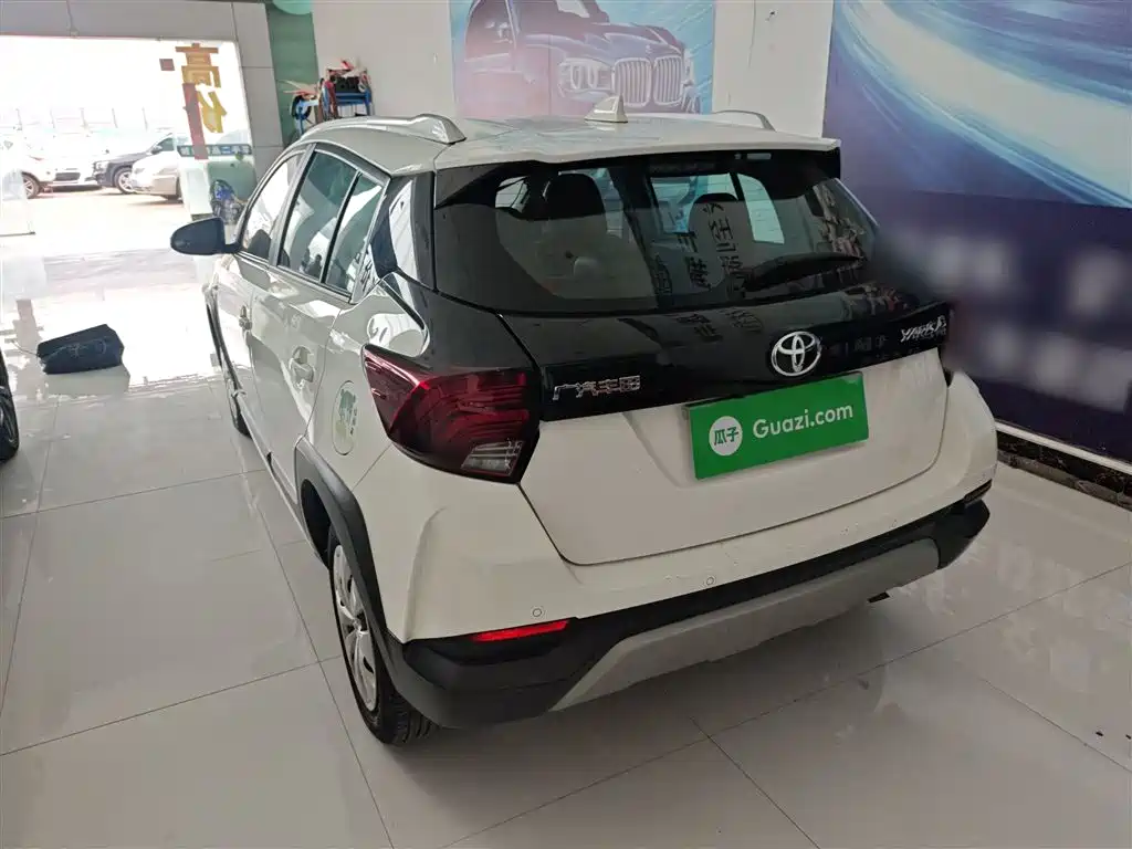 Toyota Yaris L 2020 — фото 23
