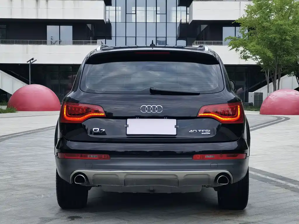 Audi Q7 2015 — фото 5
