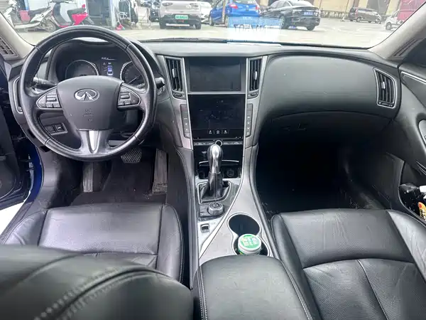 Infiniti Q50L 2016