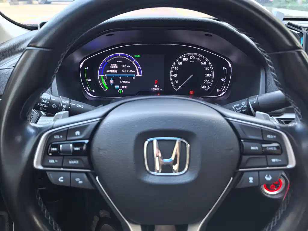 Honda Accord 2020 — фото 19