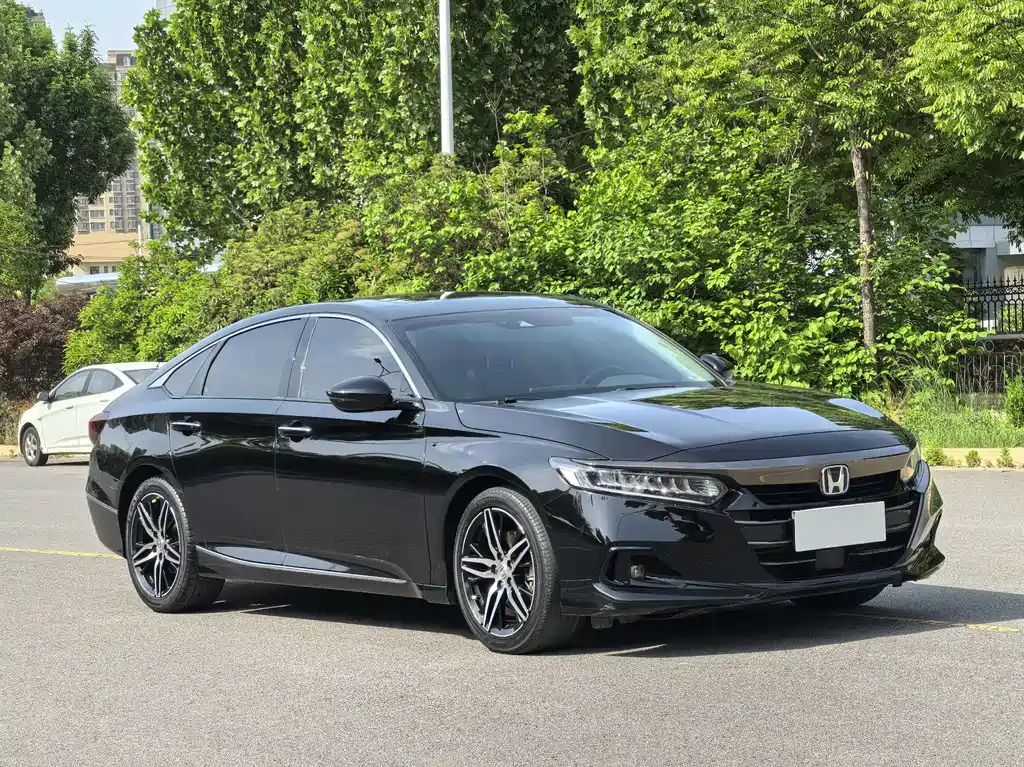 Honda Accord 2023 — фото 11