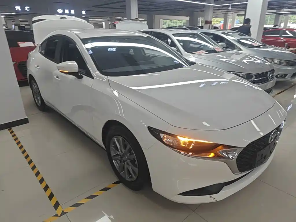 Mazda 3 Axela 2020