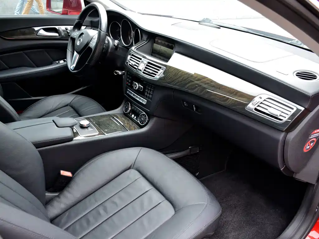 Mercedes-Benz CLS 2013 — фото 14