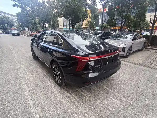 Hongqi H5 PHEV 2026