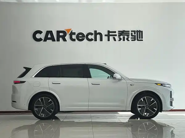 Li Auto L7 2025