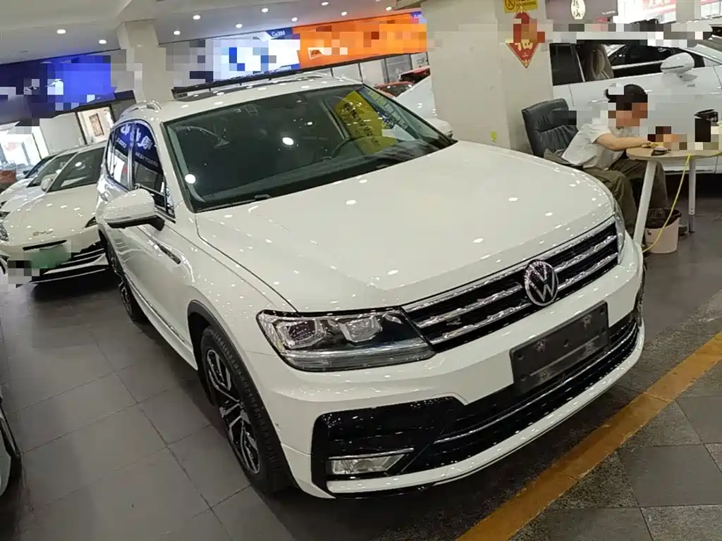 Volkswagen Tiguan L 2021 — фото 4