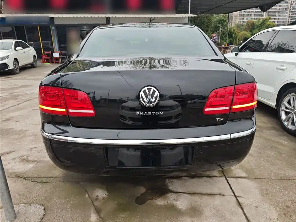 Volkswagen Phaeton 2015 — фото 6