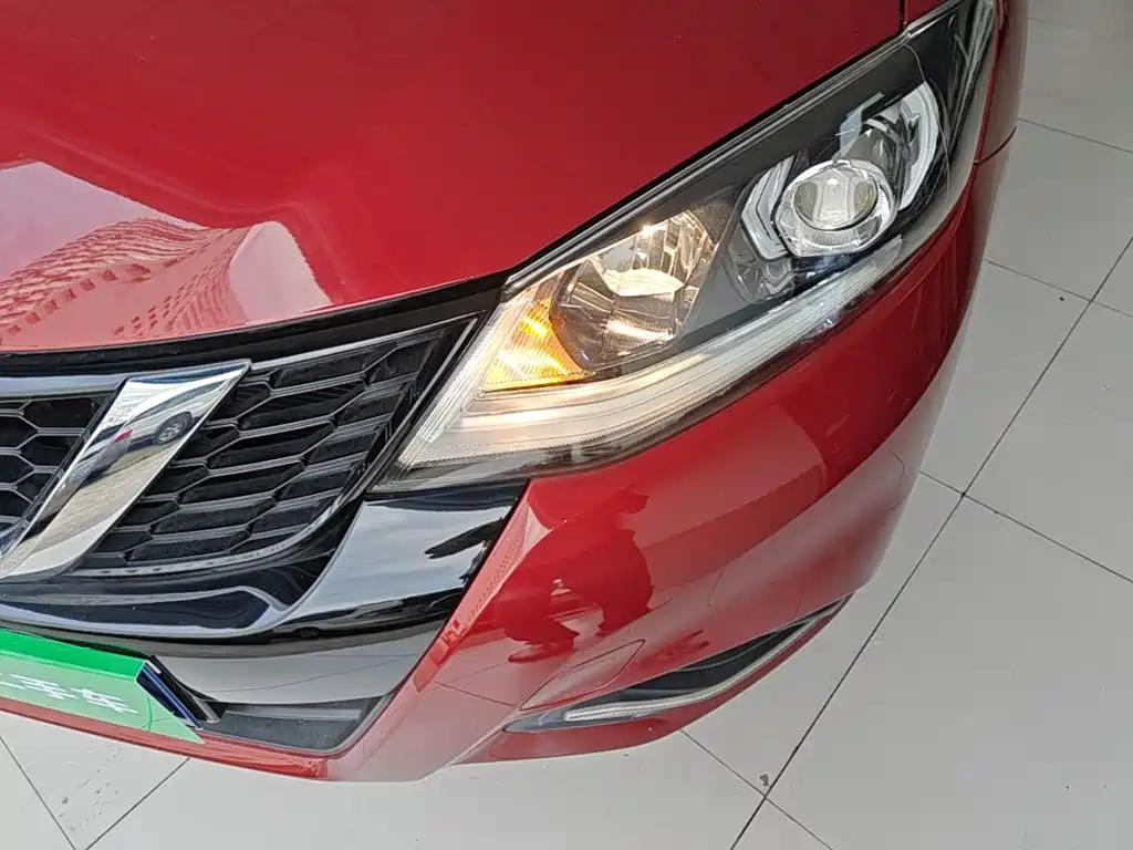 Nissan Tiida 2021 — фото 24