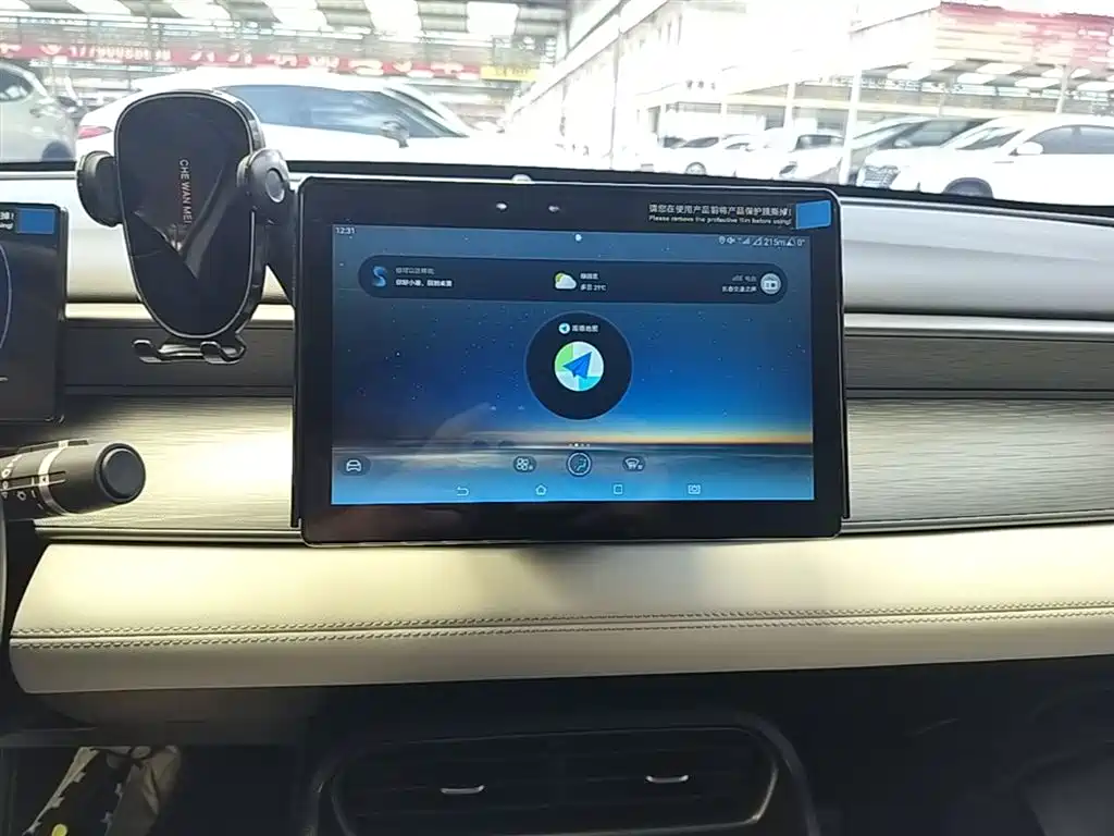 BYD Seal 05 DM-i 2025 — фото 13