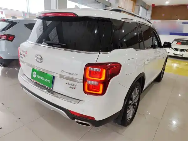 GAC Trumpchi GS8 2017