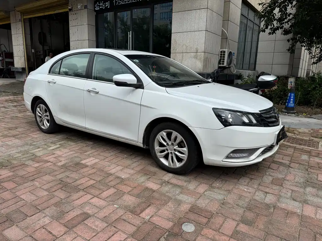 Geely Emgrand 2015