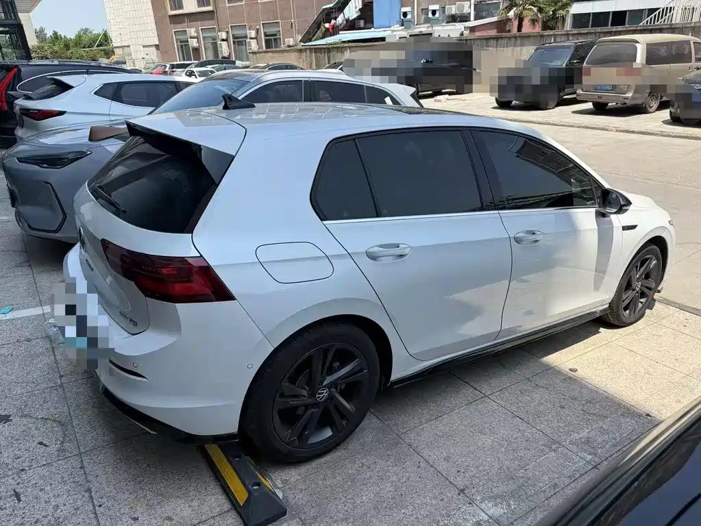 Volkswagen Golf 2022