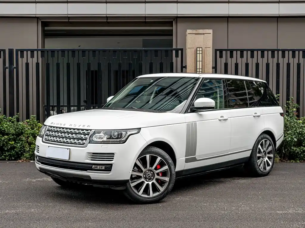 Land Rover Range Rover 2015 — фото 1