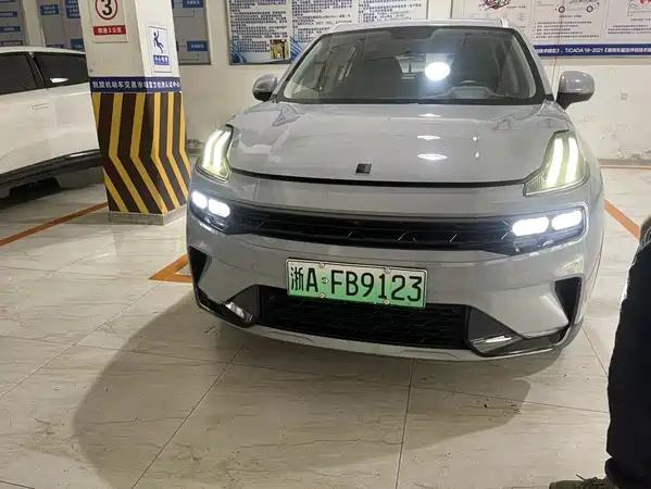 Lynk & Co 06 EM-P 2022