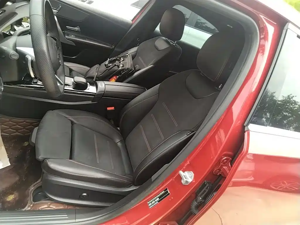 Mercedes-Benz A-Class 2023 — фото 15