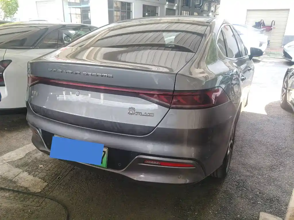 BYD Qin PLUS 2022 — фото 11