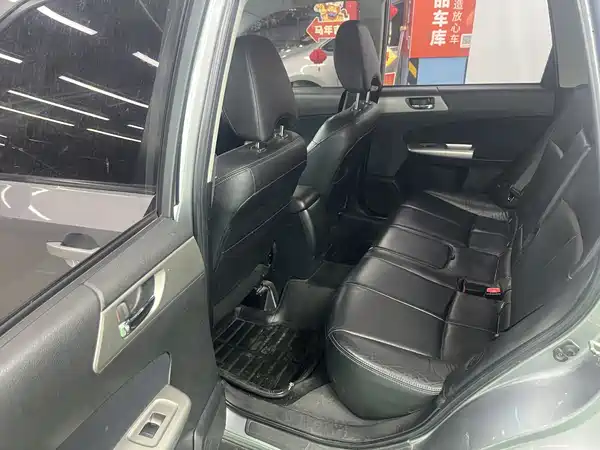 Subaru Forester 2010