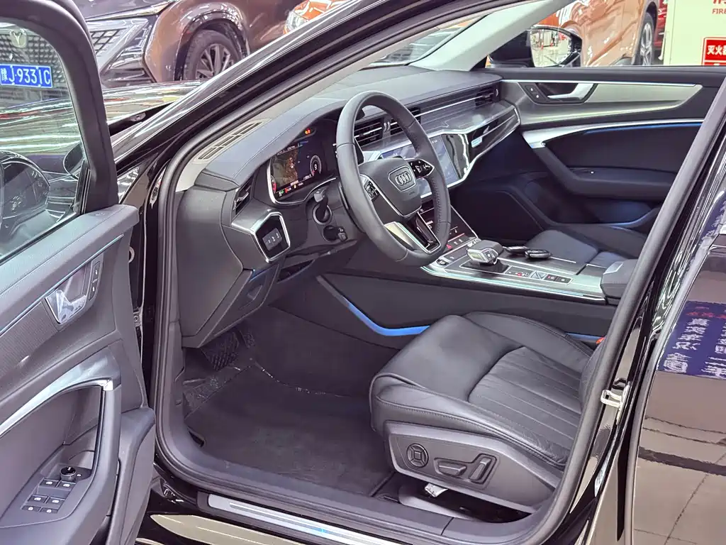 Audi A6L 2025