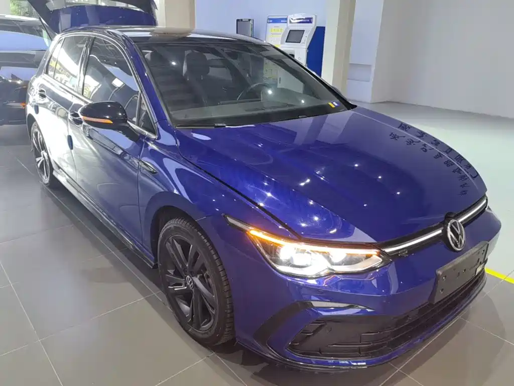 Volkswagen Golf 2021