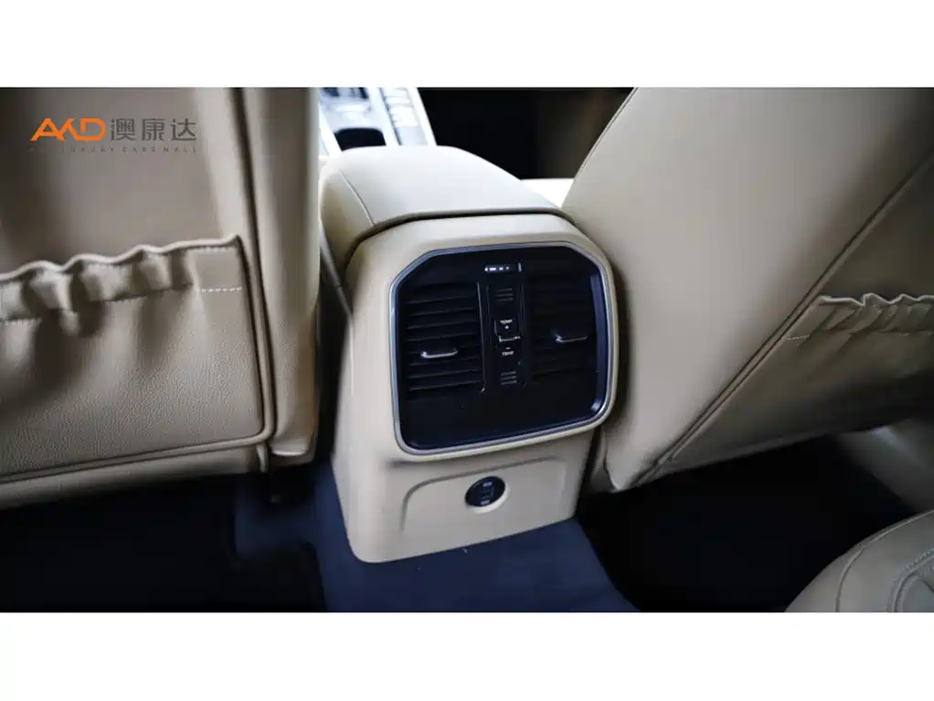 Porsche Macan 2018 — фото 9