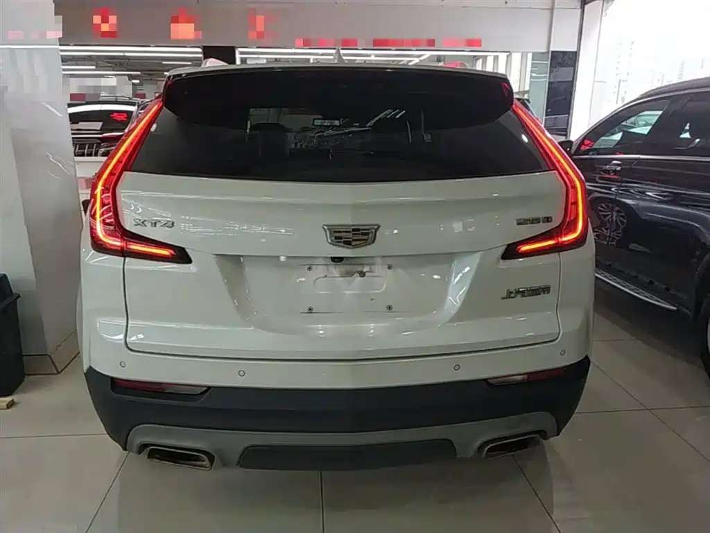 Cadillac XT4 2019 — фото 6