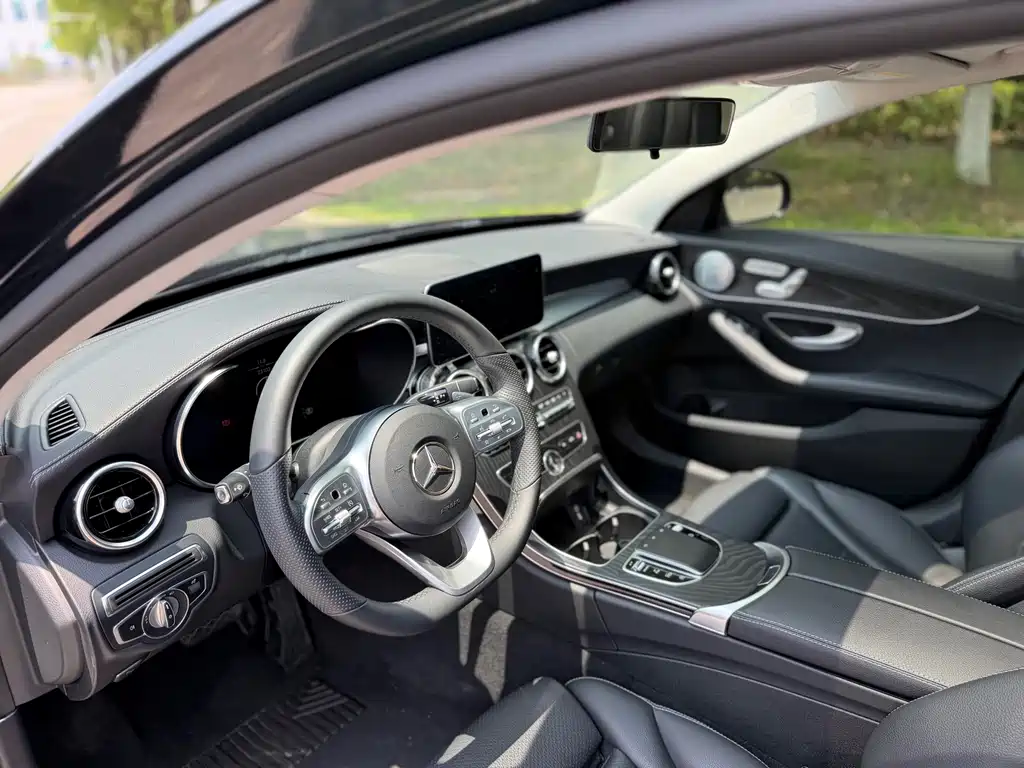 Mercedes-Benz C-Class 2021 — фото 10