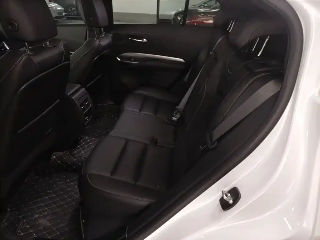 Cadillac XT4 2020 — фото 17