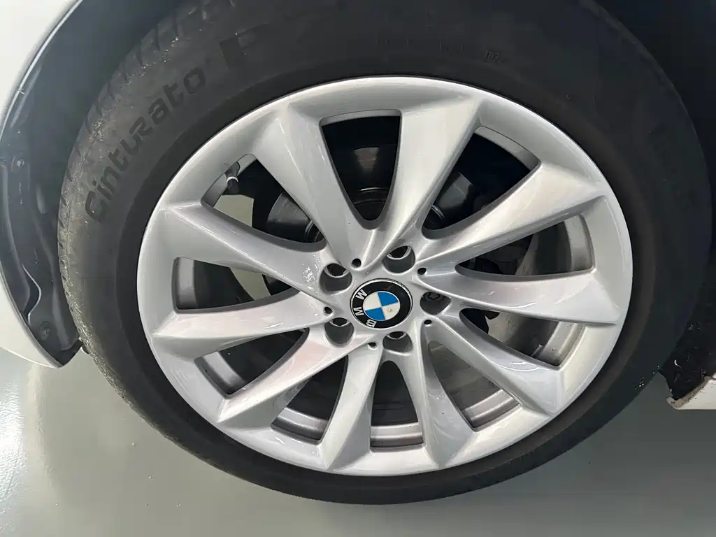 BMW 3 Series GT 2018 — фото 22