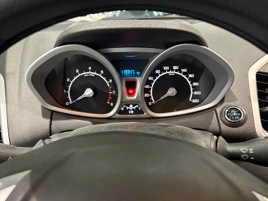 Ford Ecosport 2014 — фото 8